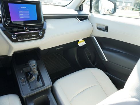 New 2026 Toyota Corolla Cross L image 15