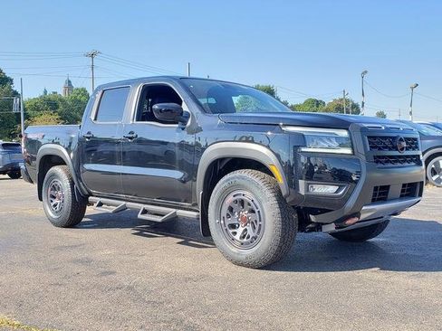 New 2025 Nissan Frontier PRO-4X image 9