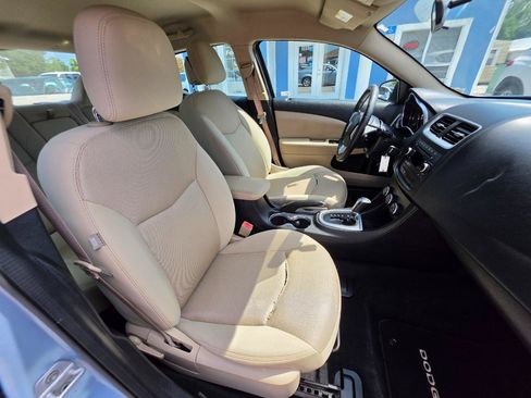Used 2013 Dodge Avenger SXT FWD image 16