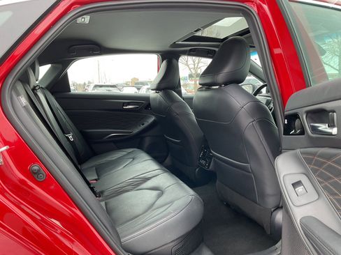 Used 2022 Toyota Avalon Limited w/ Advanced Safety Package image 13