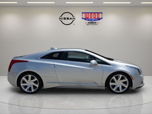 Used 2016 Cadillac ELR FWD image 2