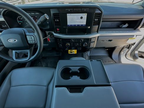 New 2024 Ford F550 4x4 Regular Cab Super Duty image 9