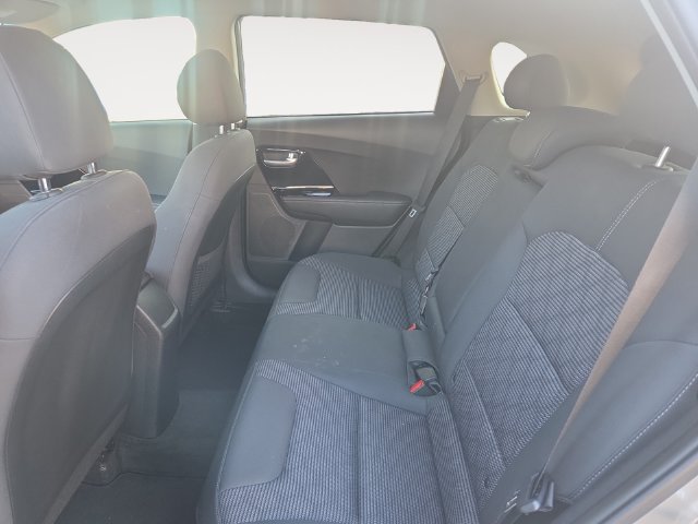 Used 2022 Kia Niro LXS FWD image 14