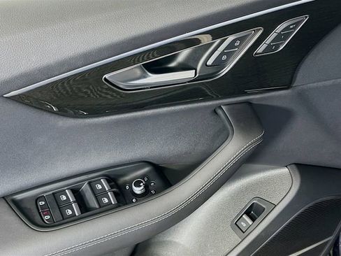 Used 2025 Audi Q7 3.0T Premium Plus w/ Premium Plus Package image 11