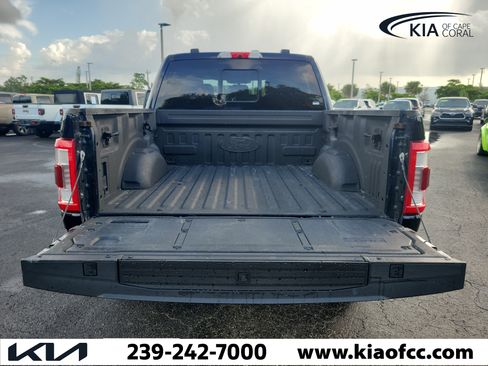 Used 2021 Ford F150 Lariat RWD image 12