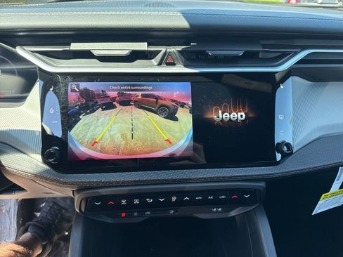 New 2026 Jeep Cherokee Limited AWD/4WD image 13
