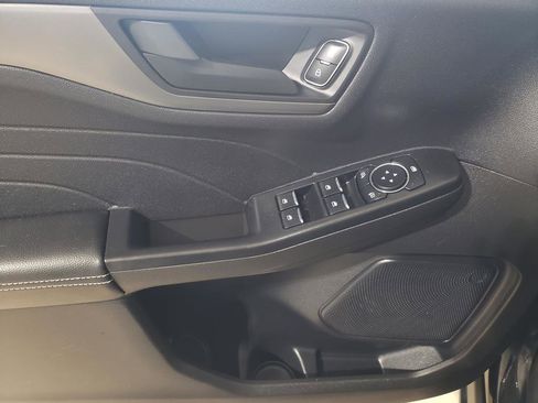 Used 2025 Ford Escape Active image 11