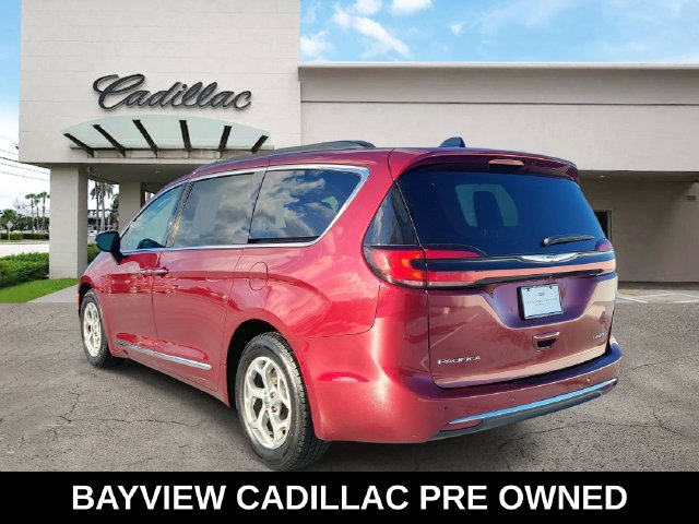 Used 2023 Chrysler Pacifica Limited FWD image 3
