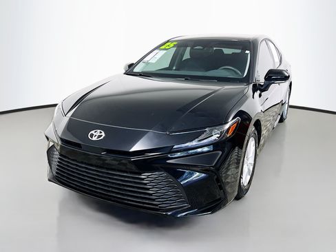 Used 2025 Toyota Camry LE w/ Convenience Package FWD image 10