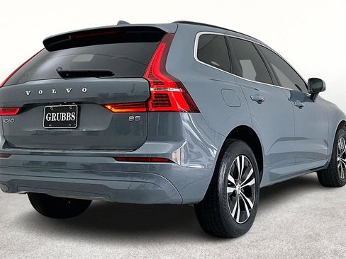 Used 2023 Volvo XC60 B5 Core w/ Climate Package image 2