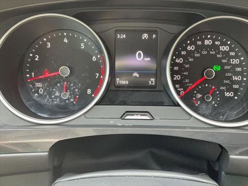 Used 2021 Volkswagen Tiguan S image 13