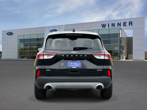 Certified 2022 Ford Escape SEL w/ Technology Package AWD/4WD image 3