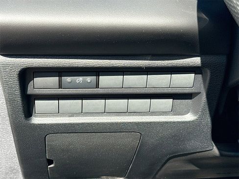 New 2025 Mitsubishi Outlander ES image 10