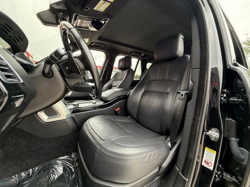 Used 2021 Land Rover Range Rover Westminster Edition image 11