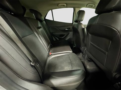 Used 2022 Buick Encore Preferred w/ Safety Package image 28