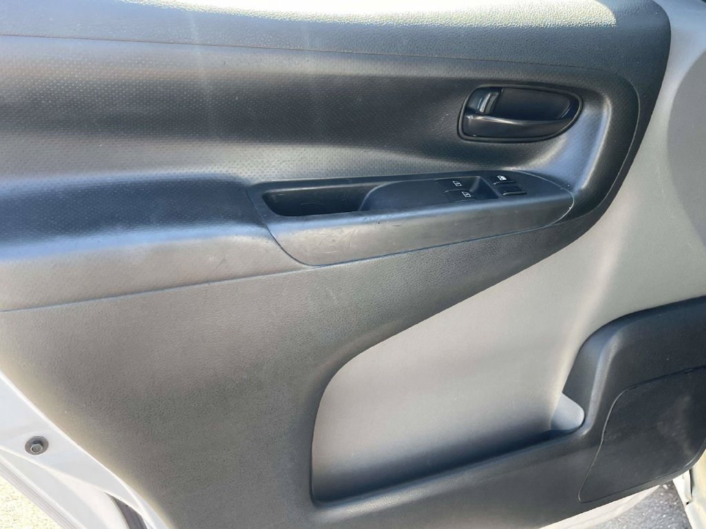 Used 2015 Chevrolet City Express LT FWD image 22