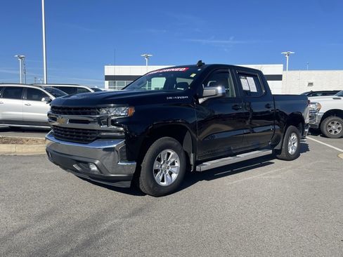 Used 2021 Chevrolet Silverado 1500 LT image 3