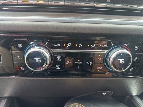 Certified 2023 GMC Sierra 1500 SLT w/ SLT Premium Package image 38