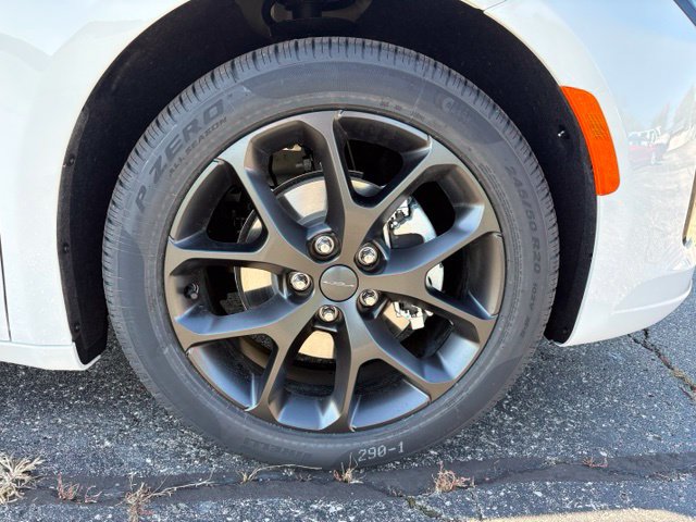 New 2027 Chrysler Pacifica Select FWD image 20