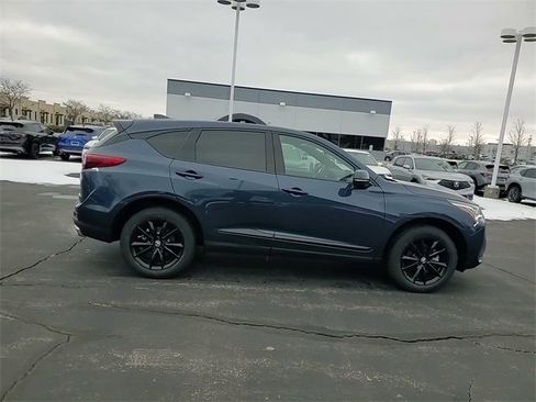 New 2026 Acura RDX SH-AWD image 3