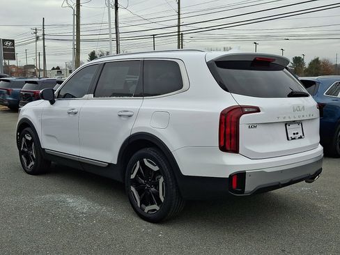 Used 2023 Kia Telluride S w/ S Sunroof Package image 6