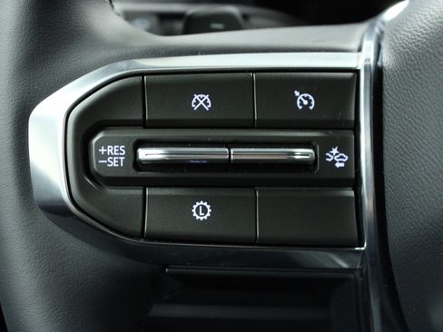 New 2026 GMC Acadia Elevation w/ Black Edition AWD/4WD image 21