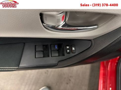 Certified 2017 Toyota Corolla LE image 12