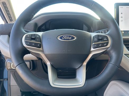 New 2026 Ford Explorer Active RWD image 21
