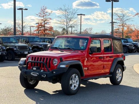 Certified 2019 Jeep Wrangler Unlimited Sport S image 3