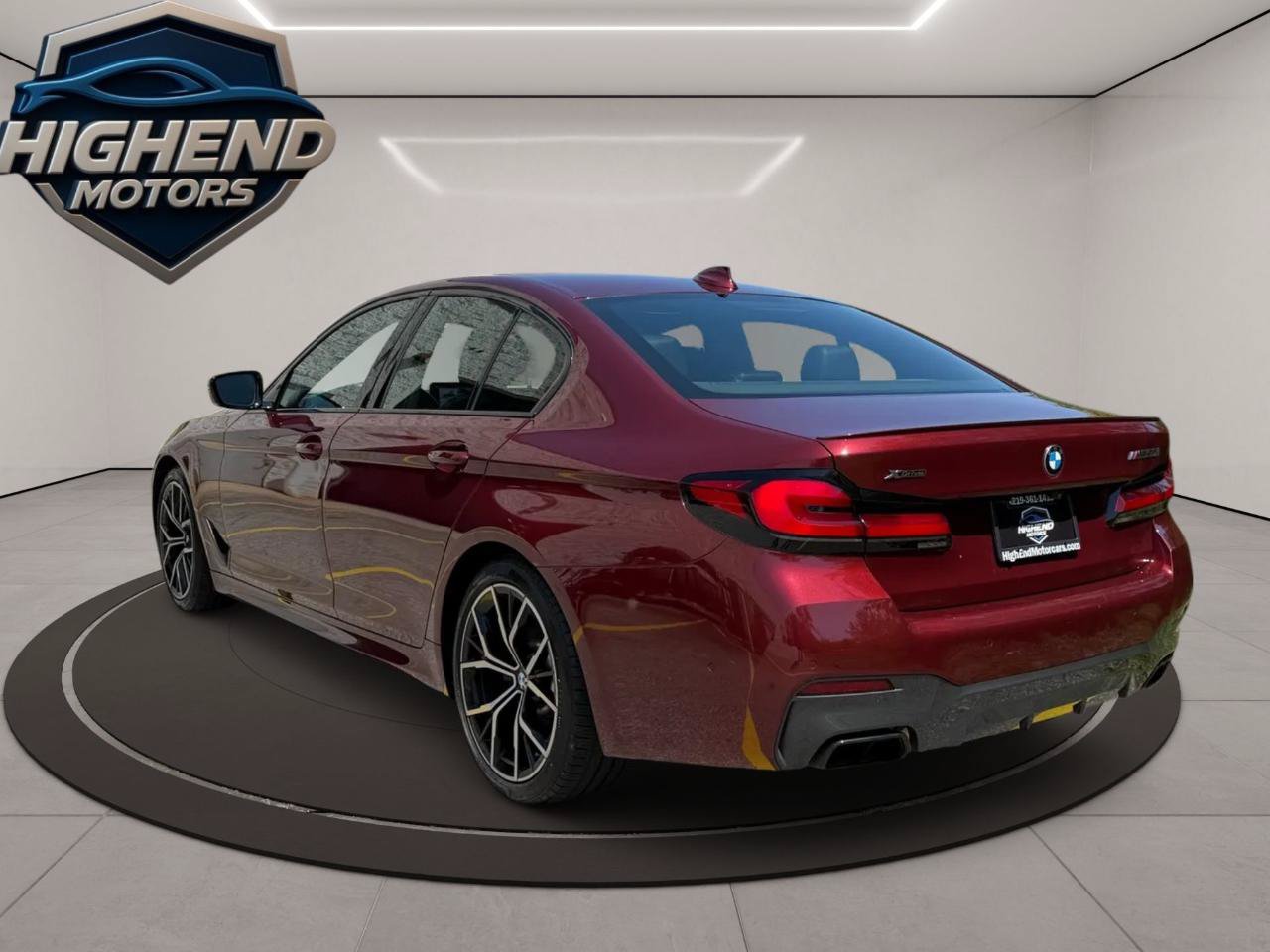 Used 2022 BMW M550i xDrive AWD/4WD image 4