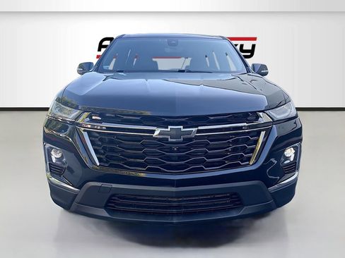 Used 2023 Chevrolet Traverse RS w/ LPO, Floor Liner Package AWD/4WD image 2