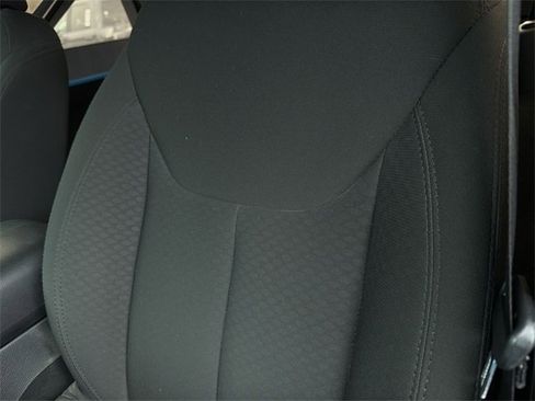 Used 2018 Jeep Wrangler Sport image 11