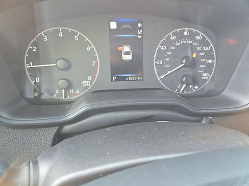 Used 2025 Toyota Corolla LE FWD image 2