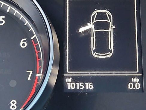 Used 2015 Volkswagen Golf SE w/ Golf Sport Package image 14