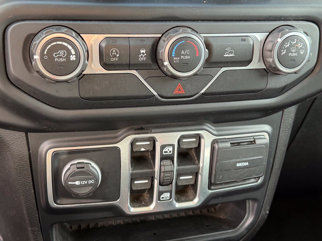 Certified 2020 Jeep Gladiator Sport w/ Quick Order Package 24S AWD/4WD image 9
