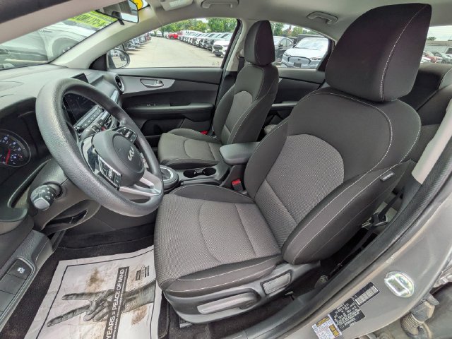 Used 2023 Kia Forte LXS FWD image 7