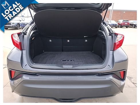 Used 2019 Toyota C-HR LE image 41