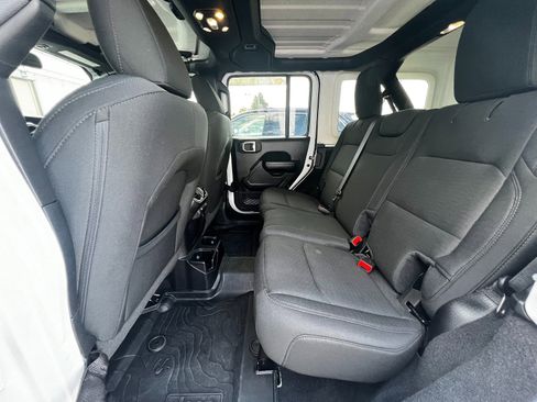 Used 2021 Jeep Wrangler Unlimited Sport image 28