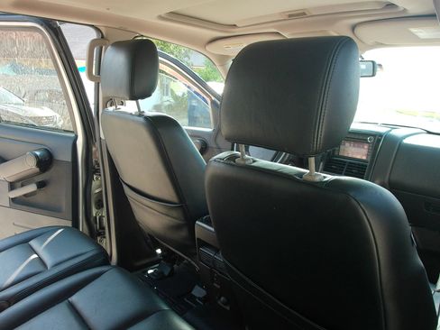 Used 2008 Ford Explorer Sport Trac XLT AWD/4WD image 31