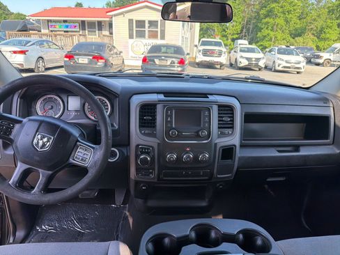 Used 2021 RAM 1500 Express image 10