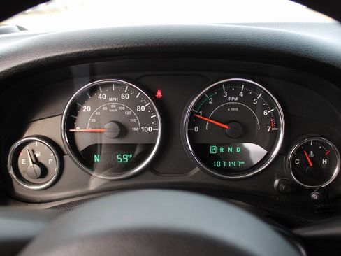 Used 2016 Jeep Wrangler Unlimited Sport image 24