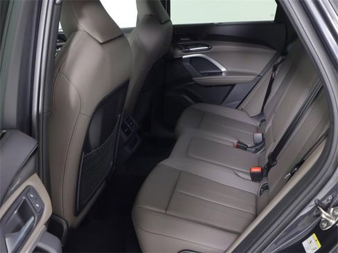 New 2025 Audi Q5 Premium Plus image 15