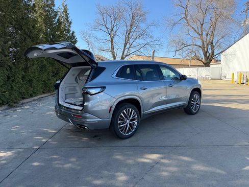 New 2026 Buick Enclave Avenir w/ Super Cruise Package AWD/4WD image 34