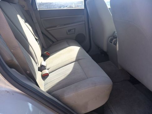 Used 2007 Jeep Grand Cherokee Laredo image 8