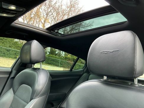 Used 2020 Kia Stinger GT2 image 8