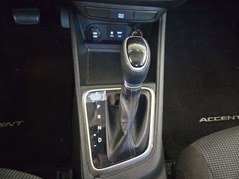 Used 2020 Hyundai Accent SEL image 11