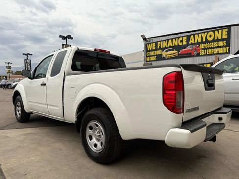 Used 2019 Nissan Frontier S image 8