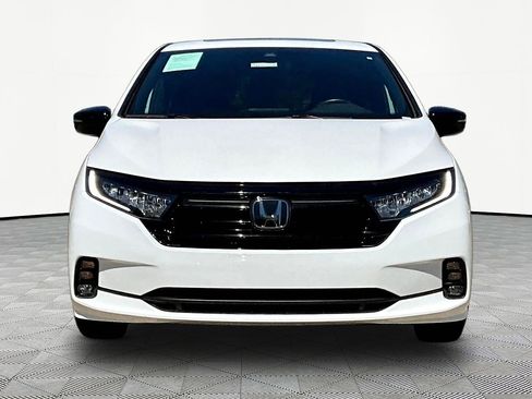 Used 2023 Honda Odyssey Sport image 2