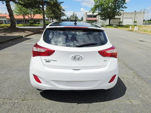 Used 2014 Hyundai Elantra GT FWD image 4
