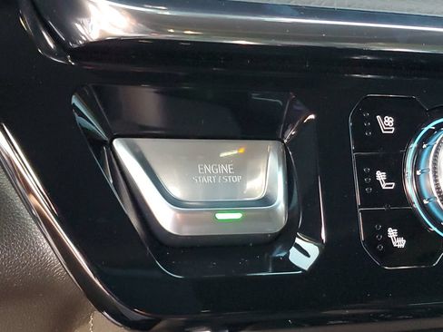 Used 2025 GMC Sierra 2500 Denali w/ Denali Reserve Package AWD/4WD image 26